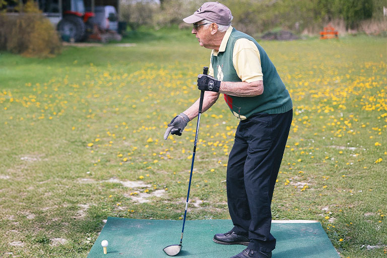 Manfield_Best gold courses for the elderly to play